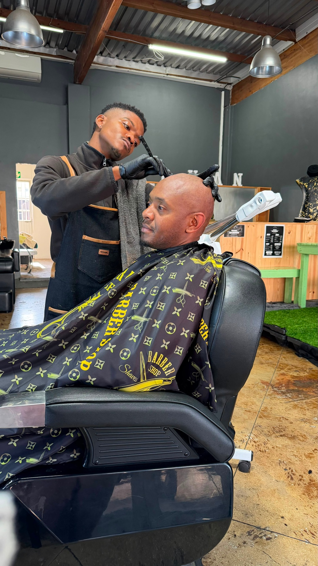 Chiskop cut finished with a steam treatment
